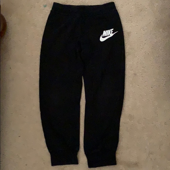 junior nike sweatpants